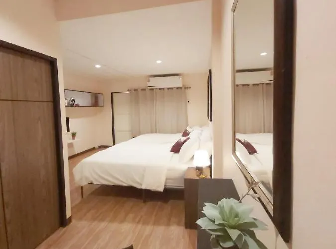 Real Private 3br 3 Min To Bts Ratchathewi Homestay *